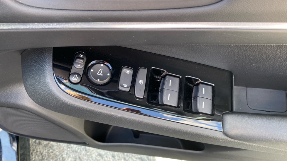 Honda HR-V 1.5 eHEV Advance 5dr CVT Hybrid Hatchback - Image 19