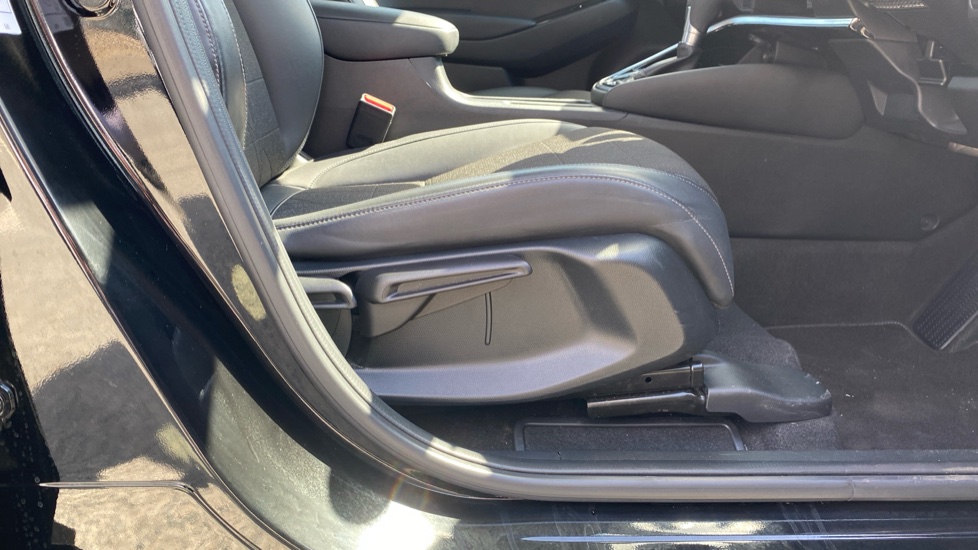 Honda HR-V 1.5 eHEV Advance 5dr CVT Hybrid Hatchback - Image 20