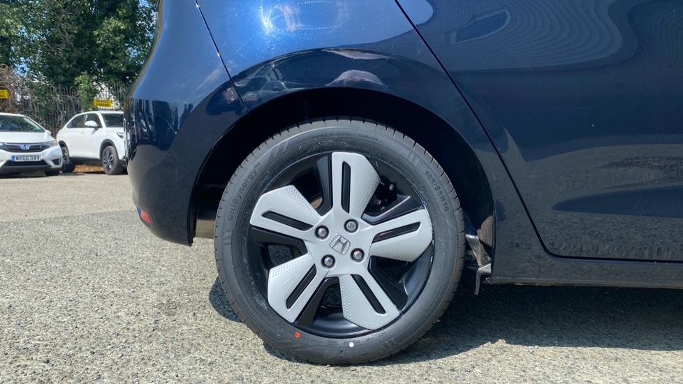 Honda Jazz 1.5 i-MMD Hybrid EX 5dr eCVT Hybrid Hatchback - Image 9