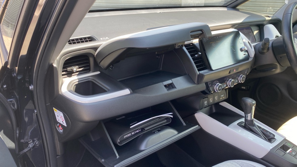 Honda Jazz 1.5 i-MMD Hybrid EX 5dr eCVT Hybrid Hatchback - Image 21