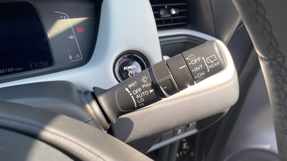 Honda Jazz 1.5 i-MMD Hybrid EX 5dr eCVT Hybrid Hatchback - Image 31