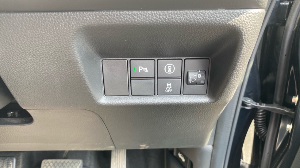 Honda Jazz 1.5 i-MMD Hybrid EX 5dr eCVT Hybrid Hatchback - Image 32