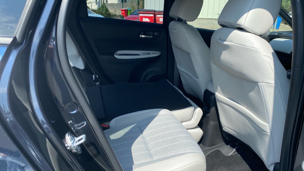 Honda Jazz 1.5 i-MMD Hybrid EX 5dr eCVT Hybrid Hatchback - Image 41