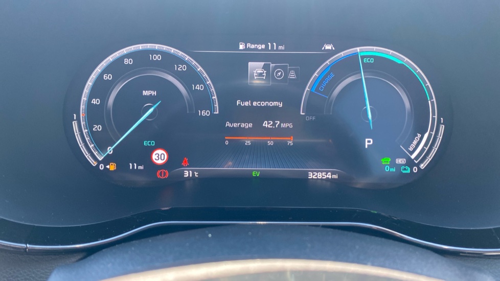 Kia Xceed 1.6 GDi PHEV First Edition 5dr DCT Hatchback - Image 11