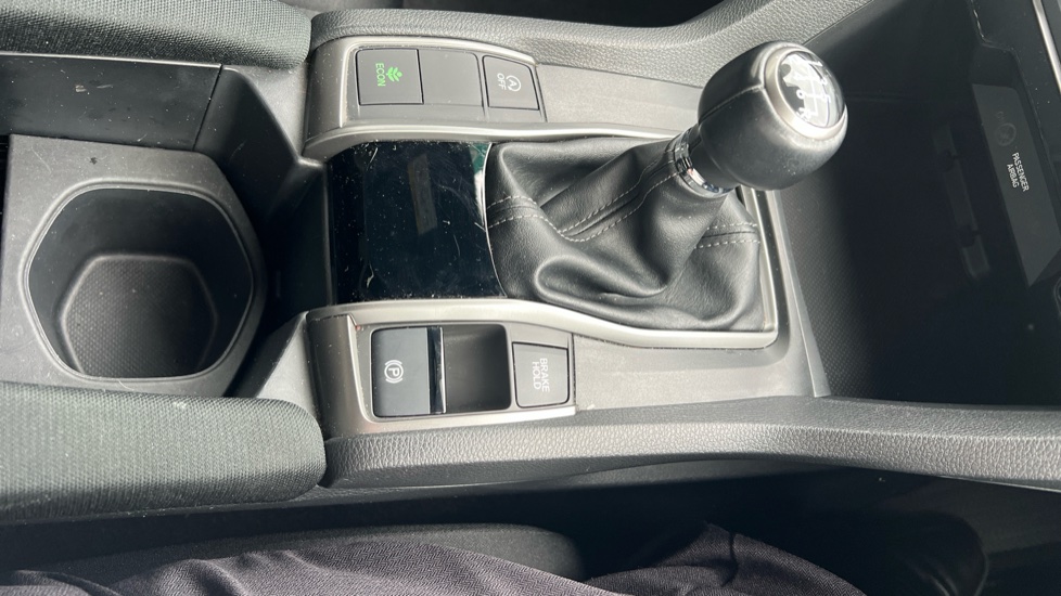 Honda Civic 1.5 VTEC Turbo Sport 5dr Petrol Hatchback - Image 20
