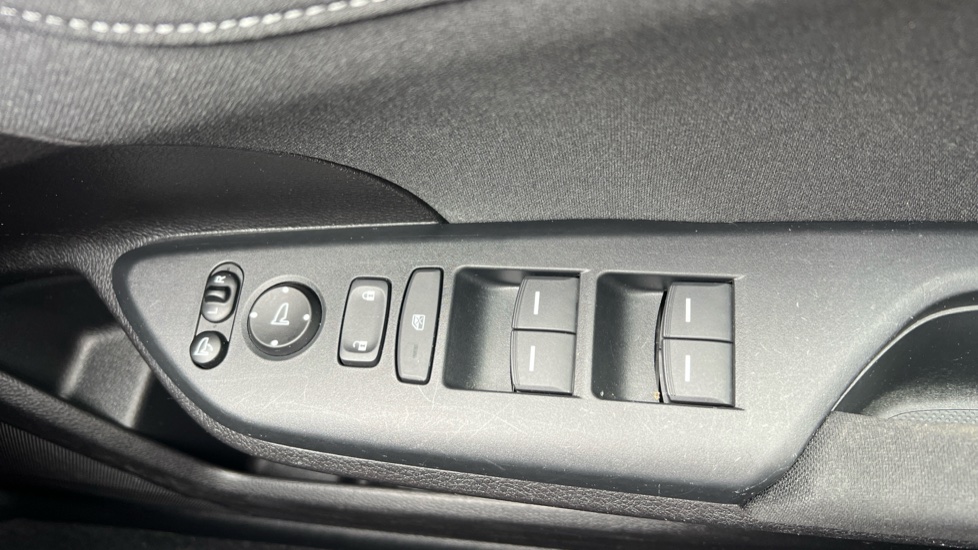 Honda Civic 1.5 VTEC Turbo Sport 5dr Petrol Hatchback - Image 24