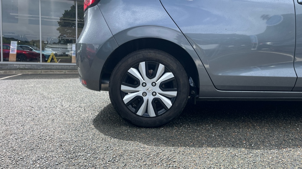 Honda Jazz 1.5 i-MMD Hybrid SR 5dr eCVT Hybrid Hatchback - Image 9