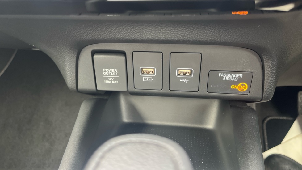 Honda Jazz 1.5 i-MMD Hybrid SR 5dr eCVT Hybrid Hatchback - Image 21