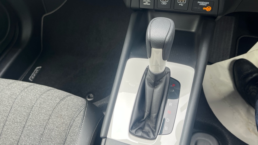 Honda Jazz 1.5 i-MMD Hybrid SR 5dr eCVT Hybrid Hatchback - Image 22