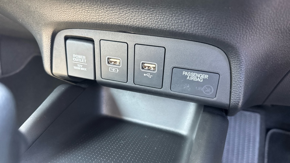 Honda Jazz 1.5 i-MMD Hybrid SR 5dr eCVT Hybrid Hatchback - Image 24