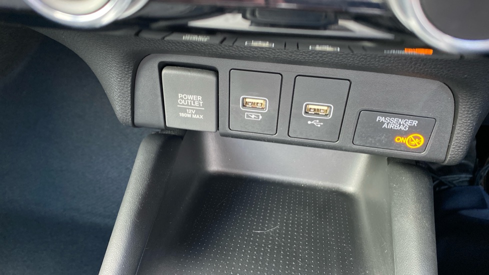 Honda Jazz 1.5 i-MMD Hybrid EX 5dr eCVT Hybrid Hatchback - Image 16