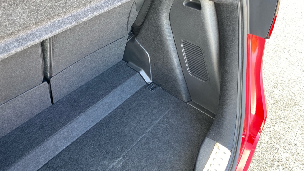 Honda Jazz 1.5 i-MMD Hybrid EX 5dr eCVT Hybrid Hatchback - Image 38