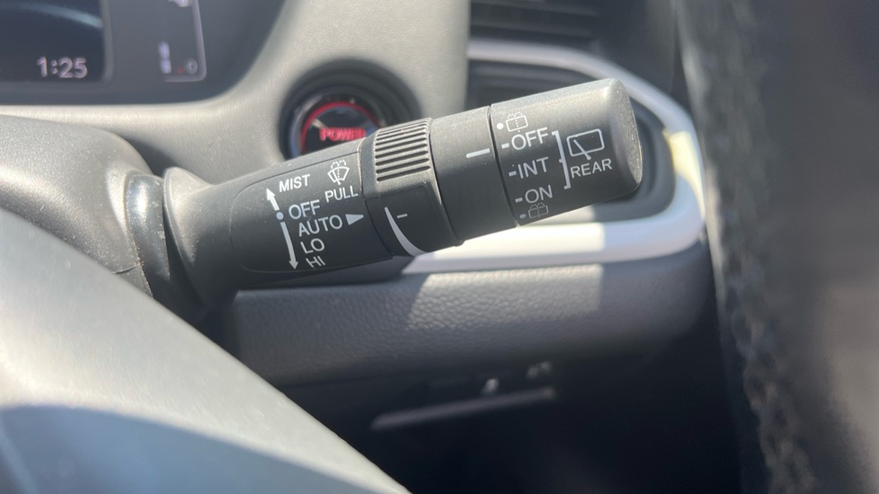 Honda Jazz 1.5 i-MMD Hybrid EX 5dr eCVT Hybrid Hatchback - Image 16