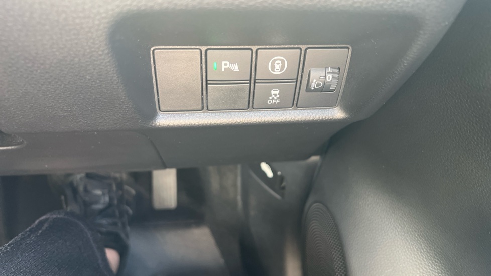 Honda Jazz 1.5 i-MMD Hybrid EX 5dr eCVT Hybrid Hatchback - Image 17