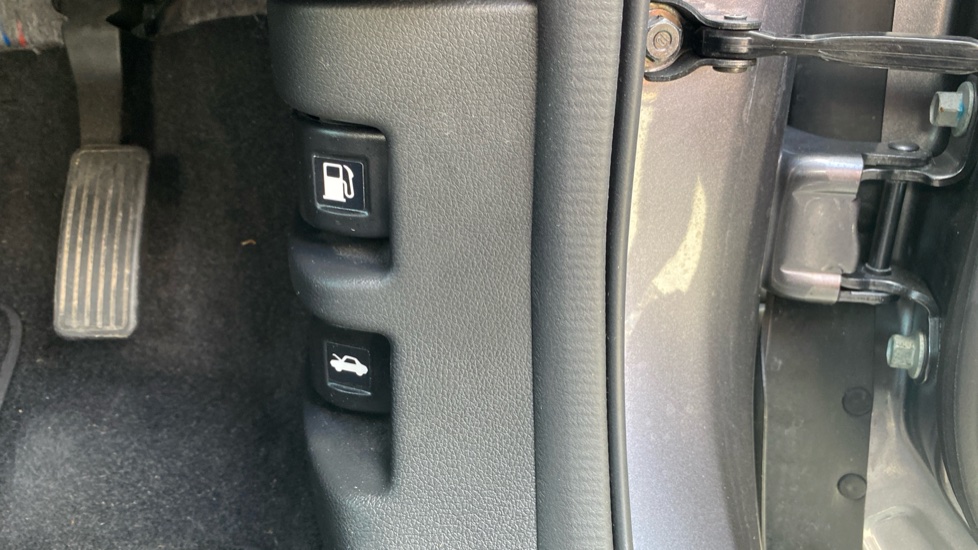 Honda CR-V 2.0 i-MMD Hybrid EX 5dr eCVT Hybrid Estate - Image 28