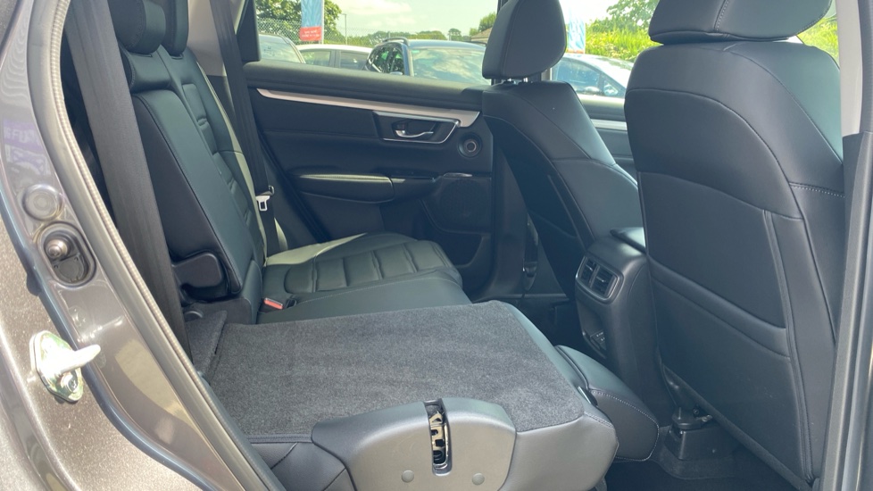 Honda CR-V 2.0 i-MMD Hybrid EX 5dr eCVT Hybrid Estate - Image 40