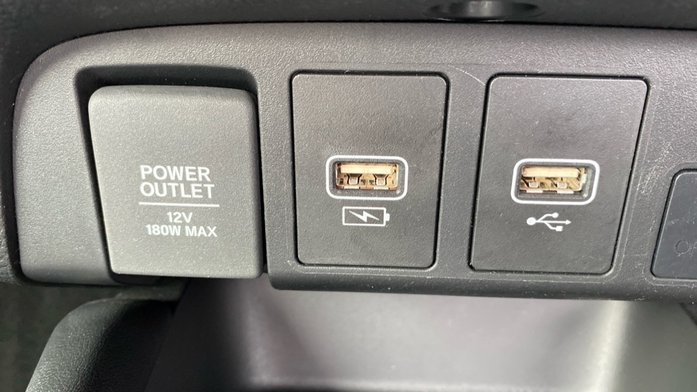Honda Jazz 1.5 i-MMD Hybrid Crosstar Advance 5dr eCVT Hybrid Hatchback - Image 18