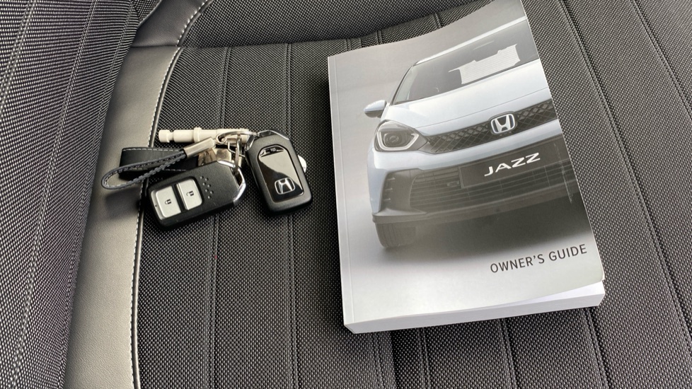 Honda Jazz 1.5 i-MMD Hybrid Crosstar Advance 5dr eCVT Hybrid Hatchback - Image 40