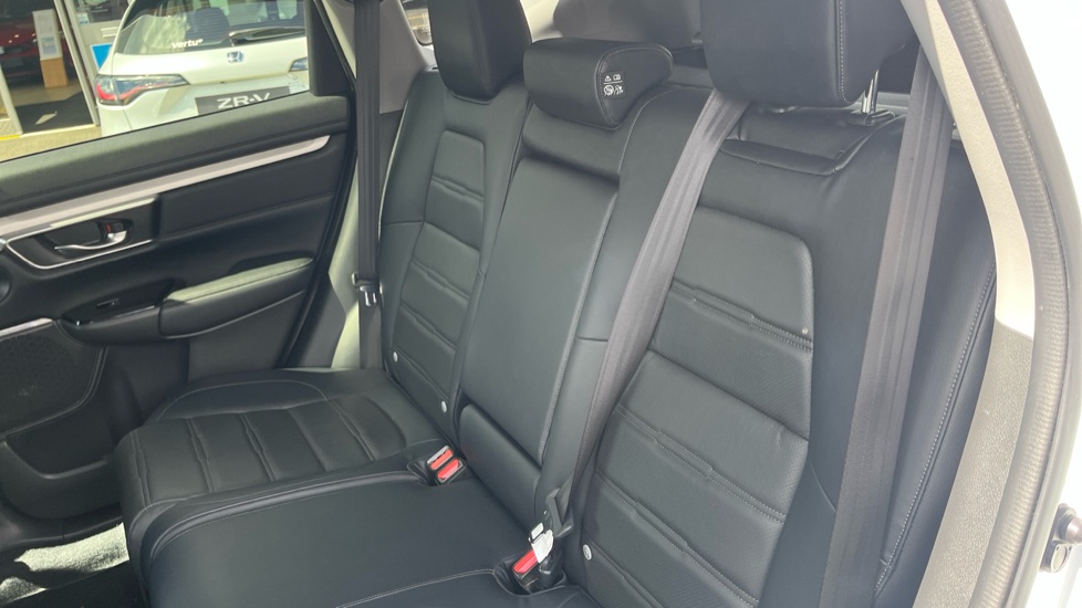 Honda CR-V 1.5 VTEC Turbo SR 5dr Petrol Estate - Image 8