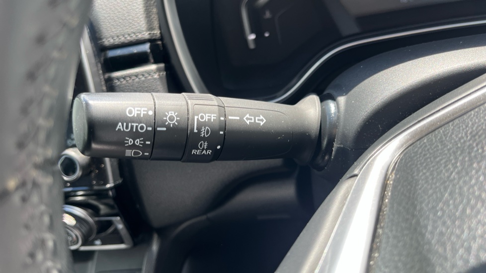 Honda CR-V 1.5 VTEC Turbo SR 5dr Petrol Estate - Image 18