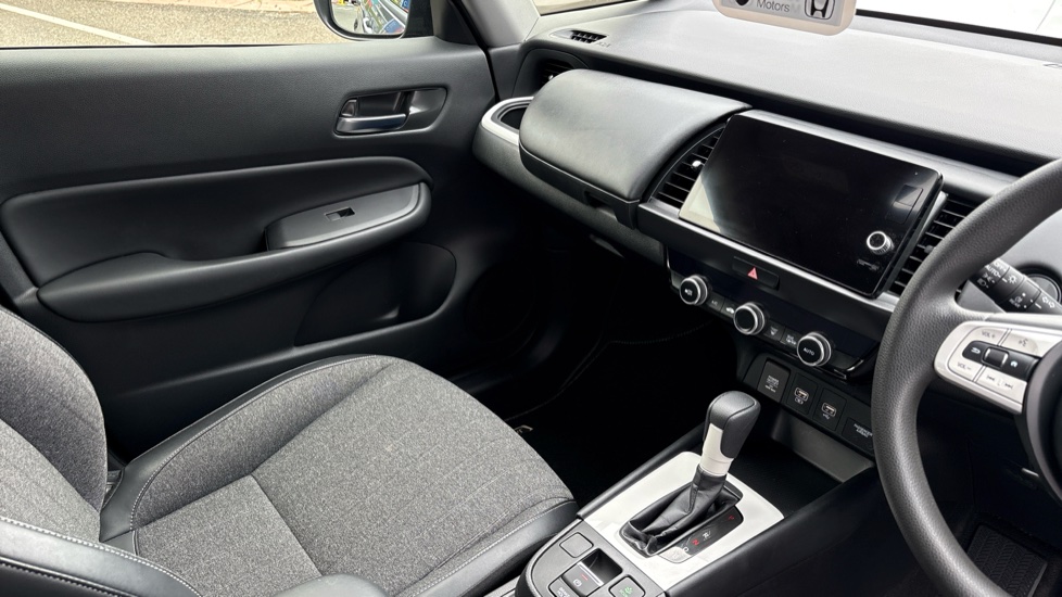 Honda Jazz 1.5 i-MMD Hybrid SR 5dr eCVT Hybrid Hatchback - Image 14