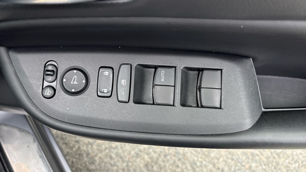 Honda Jazz 1.5 i-MMD Hybrid SR 5dr eCVT Hybrid Hatchback - Image 15