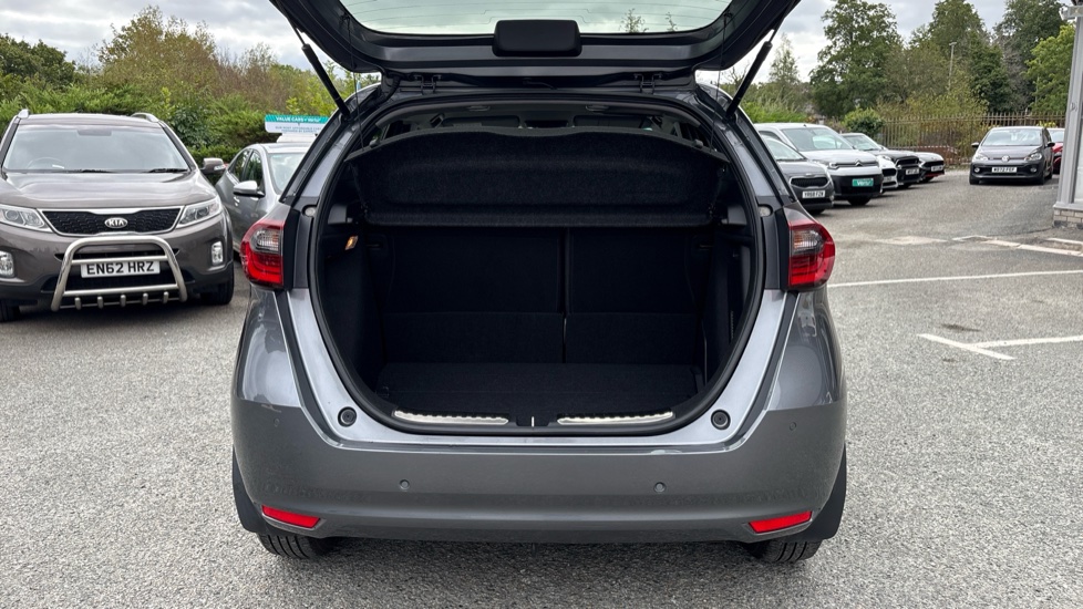 Honda Jazz 1.5 i-MMD Hybrid SR 5dr eCVT Hybrid Hatchback - Image 16