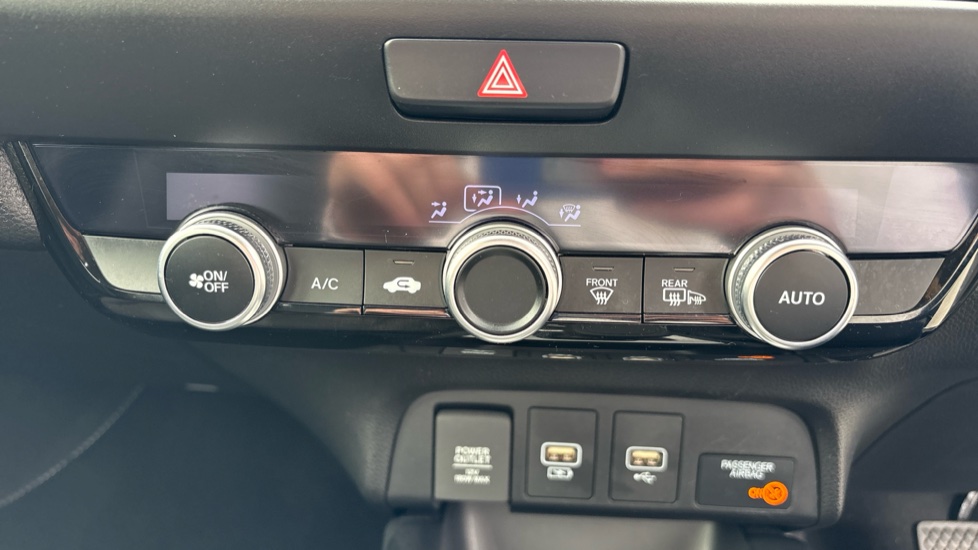Honda Jazz 1.5 i-MMD Hybrid SR 5dr eCVT Hybrid Hatchback - Image 27
