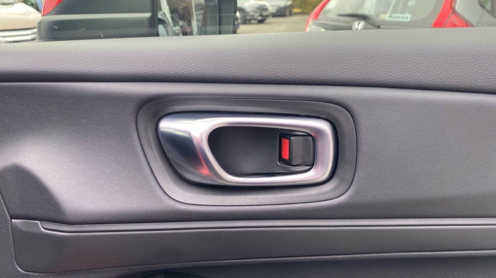 Honda HR-V 1.5 eHEV Elegance 5dr CVT Hybrid Hatchback - Image 17