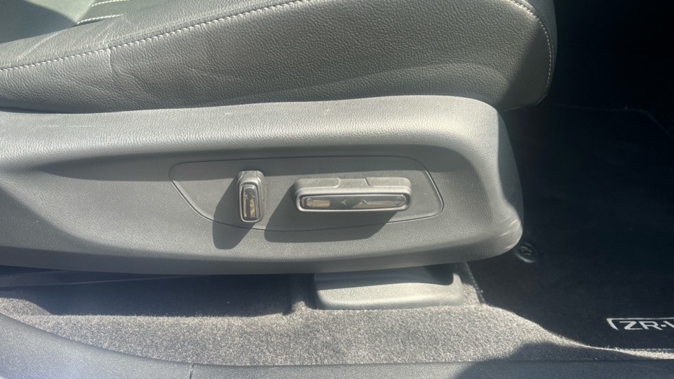 Honda Zr-V 2.0 eHEV Advance 5dr CVT Hybrid Estate - Image 28