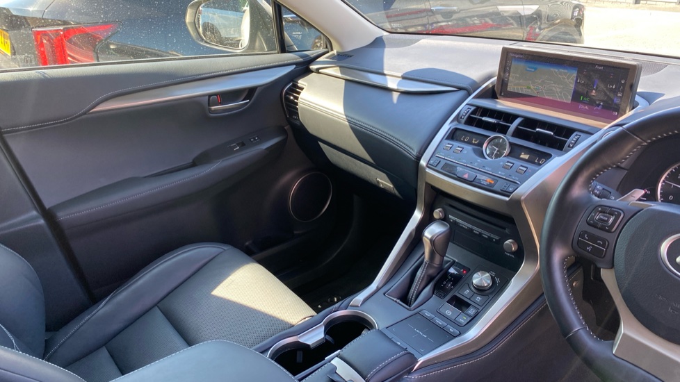 Lexus NX 300h 2.5 5dr CVT [8 Inch Nav] Hybrid Estate - Image 14