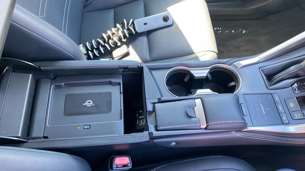 Lexus NX 300h 2.5 5dr CVT [8 Inch Nav] Hybrid Estate - Image 28