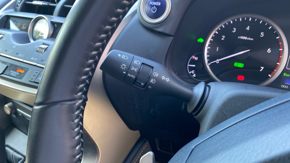 Lexus NX 300h 2.5 5dr CVT [8 Inch Nav] Hybrid Estate - Image 34