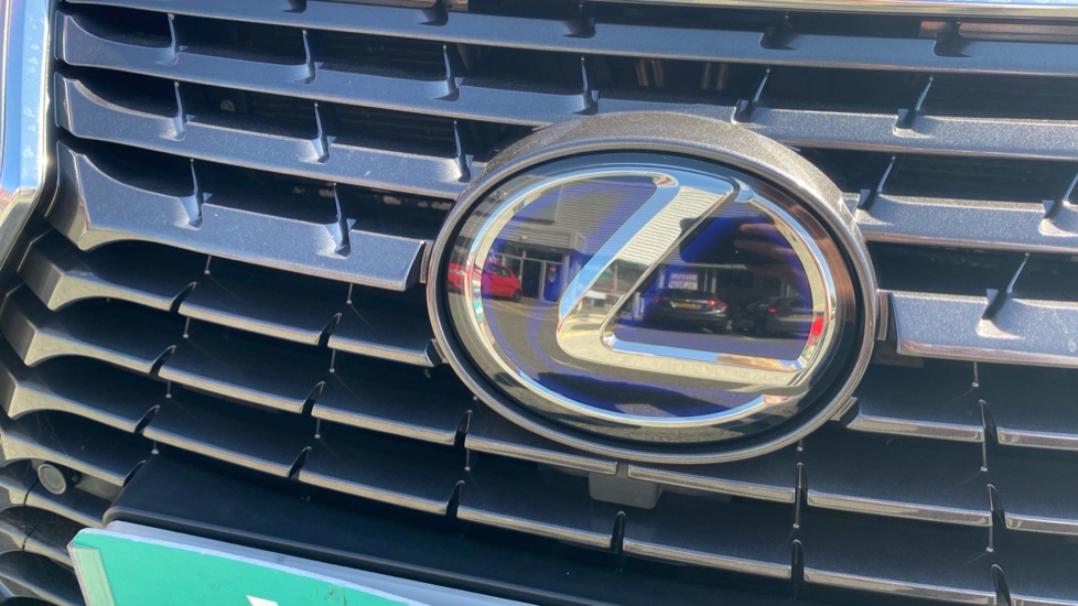 Lexus NX 300h 2.5 5dr CVT [8 Inch Nav] Hybrid Estate - Image 46