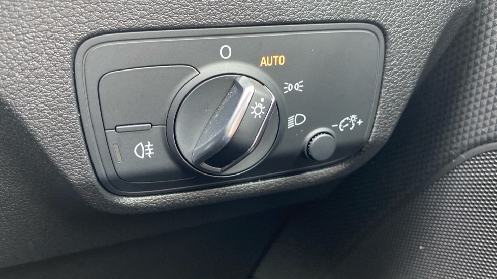 Audi Q2 35 TFSI S Line 5dr S Tronic Petrol Estate - Image 35