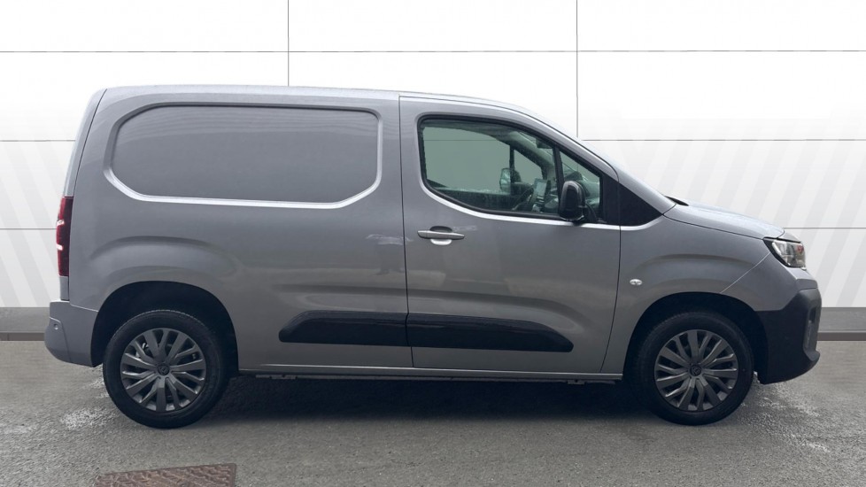 Peugeot Partner Standard Diesel 1.5 BlueHDi 130 Asphalt Van EAT8 - Image 5