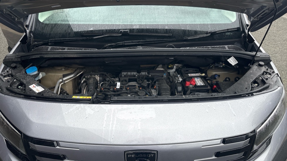 Peugeot Partner Standard Diesel 1.5 BlueHDi 130 Asphalt Van EAT8 - Image 8