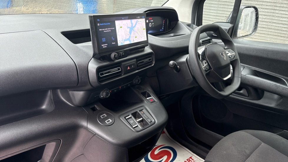 Peugeot Partner Standard Diesel 1.5 BlueHDi 130 Asphalt Van EAT8 - Image 9