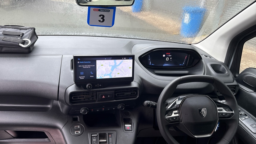 Peugeot Partner Standard Diesel 1.5 BlueHDi 130 Asphalt Van EAT8 - Image 10
