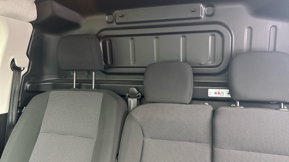 Peugeot Partner Standard Diesel 1.5 BlueHDi 130 Asphalt Van EAT8 - Image 15