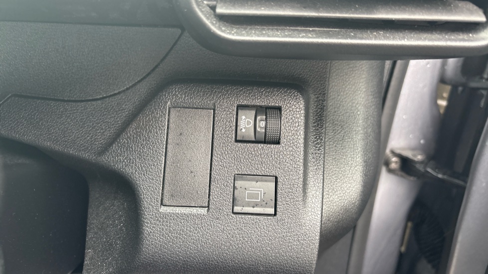 Peugeot Partner Standard Diesel 1.5 BlueHDi 130 Asphalt Van EAT8 - Image 30