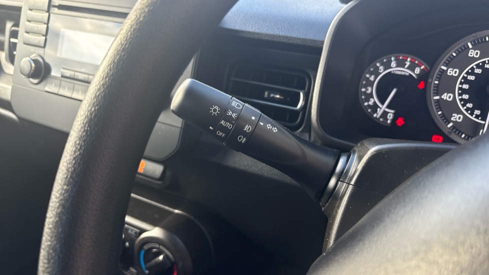 Suzuki Ignis 1.2 Dualjet 12V Hybrid SZ3 5dr Petrol Hatchback - Image 32