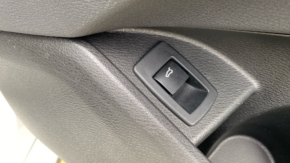 BMW X2 xDrive 20i M Sport 5dr Step Auto Petrol Hatchback - Image 36