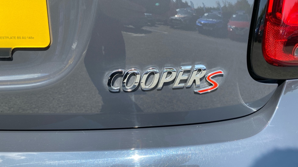 MINI Hatchback 2.0 Cooper S Sport II 3dr Auto Petrol Hatchback - Image 25