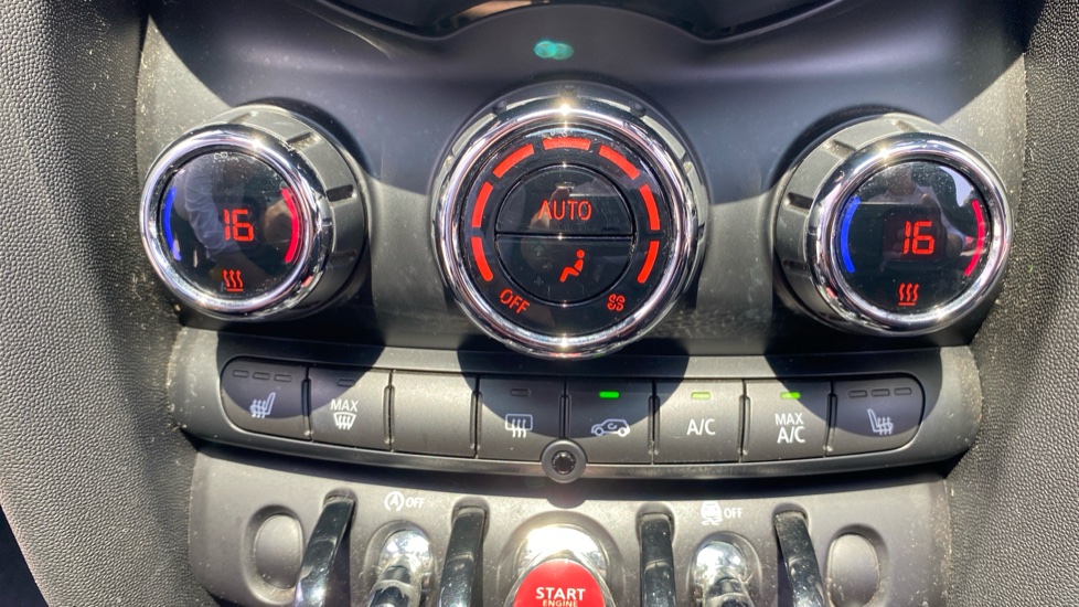MINI Hatchback 2.0 Cooper S Sport II 3dr Auto Petrol Hatchback - Image 40
