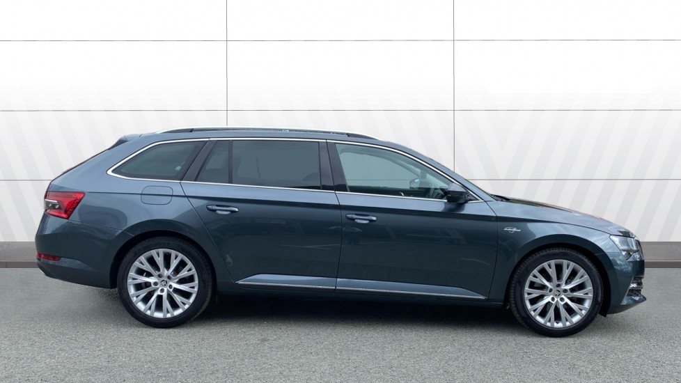 Skoda Superb 1.4 TSI iV Laurin + Klement DSG 5dr Estate - Image 5