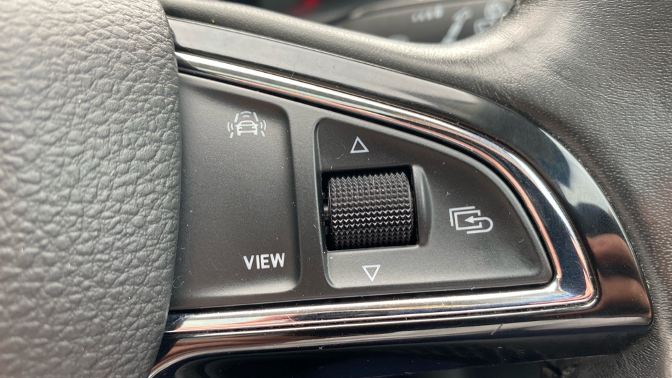 Skoda Superb 1.4 TSI iV Laurin + Klement DSG 5dr Estate - Image 30