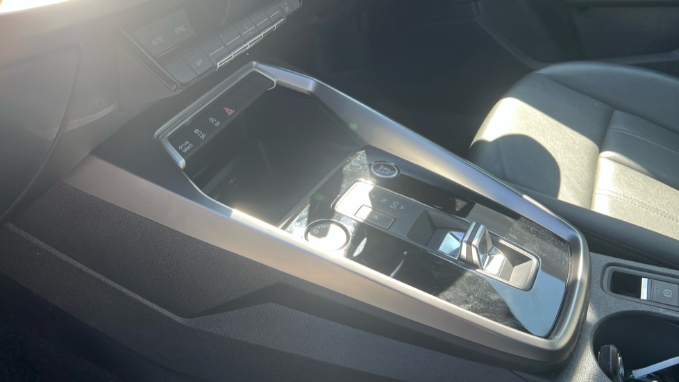 Audi A3 35 TFSI Sport 5dr S Tronic Petrol Hatchback - Image 13