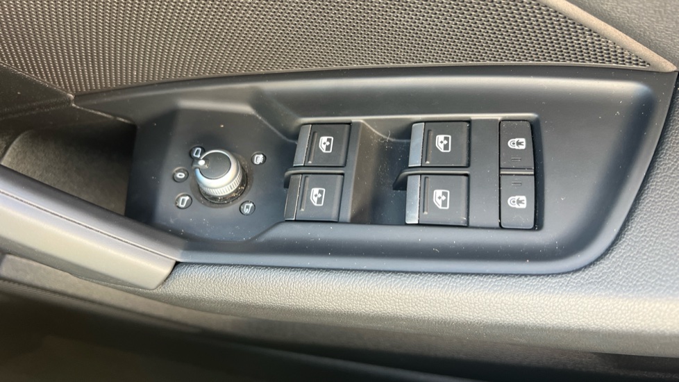 Audi A3 35 TFSI Sport 5dr S Tronic Petrol Hatchback - Image 36