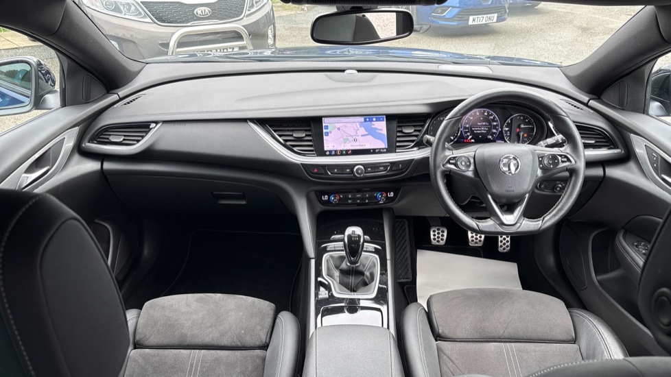 Vauxhall Insignia 1.5 Turbo D Ultimate Nav 5dr Diesel Hatchback - Image 10